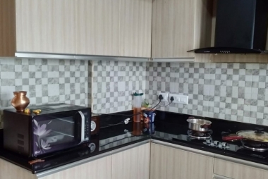 2 bhk semi furnished flat for rent in vajram elina, thanisandra main road